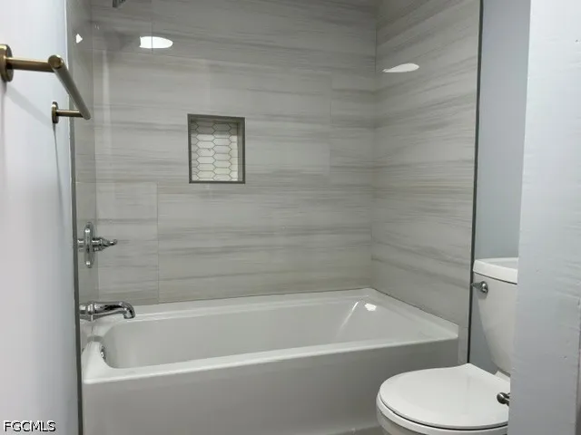 Broadway #115 Fort Myers, FL 33901