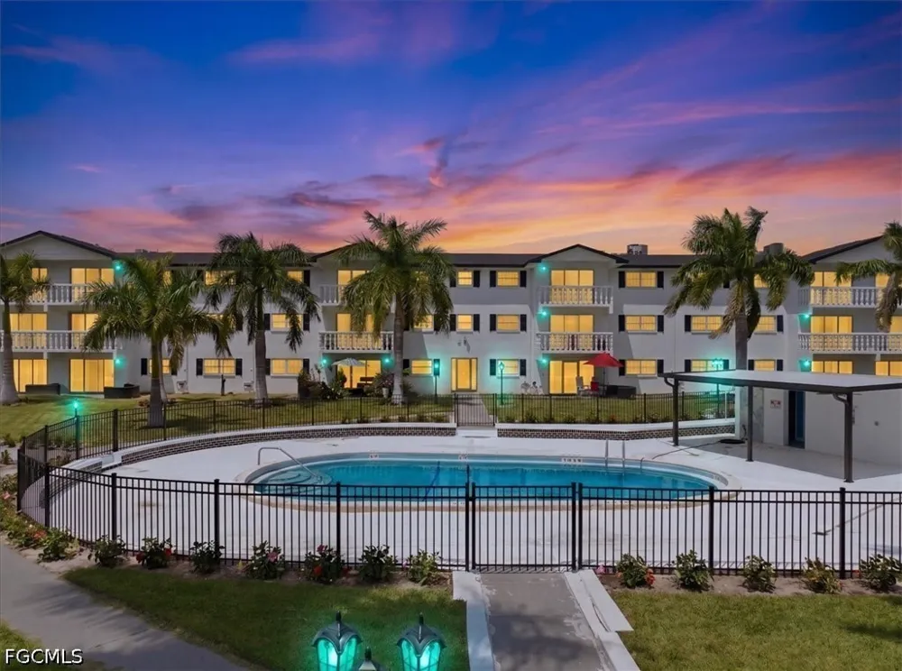Broadway #115 Fort Myers, FL 33901