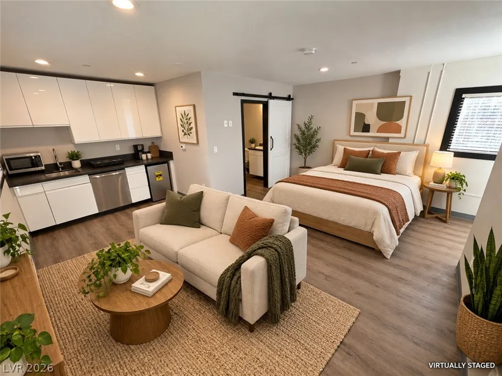 218 S 11th Street #6 Las Vegas, NV 89101