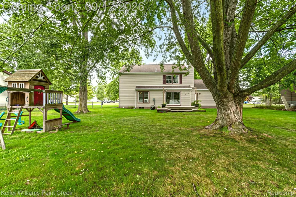 685 Cardinal Drive Marysville City, MI 48040
