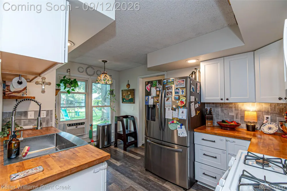 685 Cardinal Drive Marysville City, MI 48040