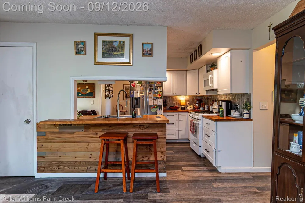 685 Cardinal Drive Marysville City, MI 48040