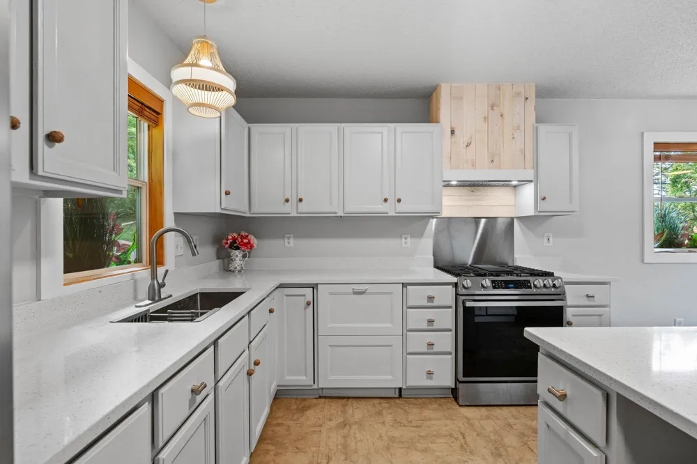 3000 Devon Lane Mound, MN 55364