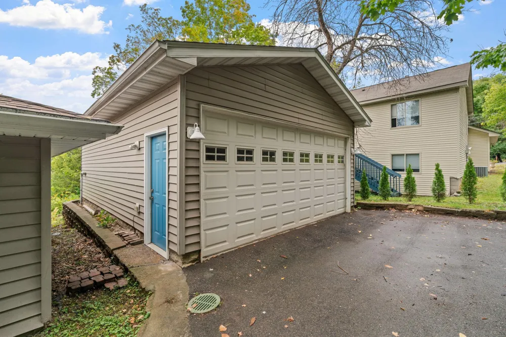 3000 Devon Lane Mound, MN 55364