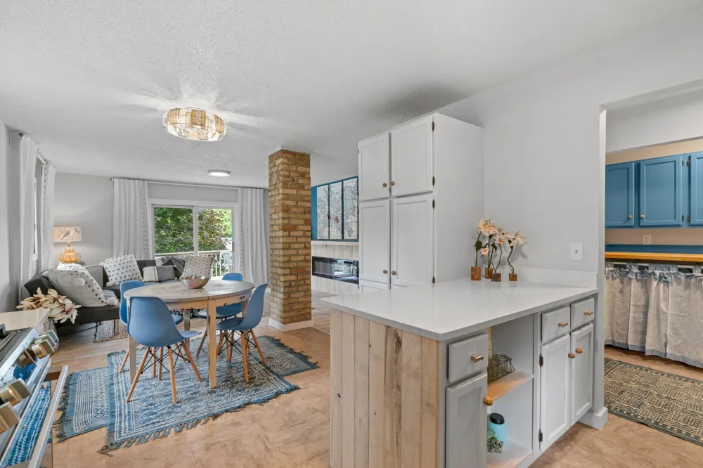 3000 Devon Lane Mound, MN 55364