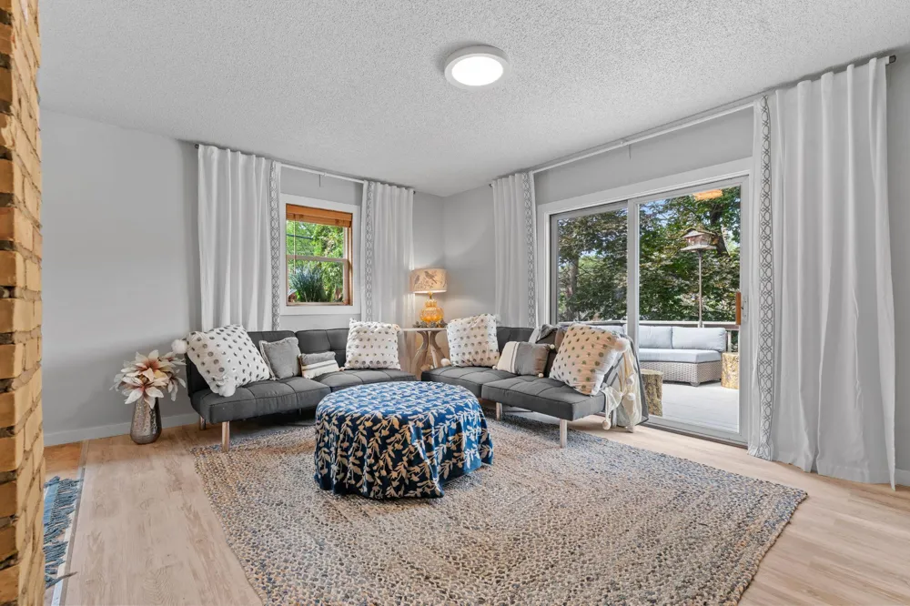 3000 Devon Lane Mound, MN 55364