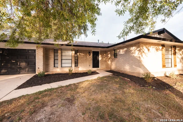 331 SHIN OAK DR Live Oak, TX 78233