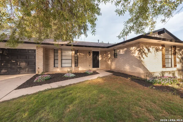 331 SHIN OAK DR Live Oak, TX 78233