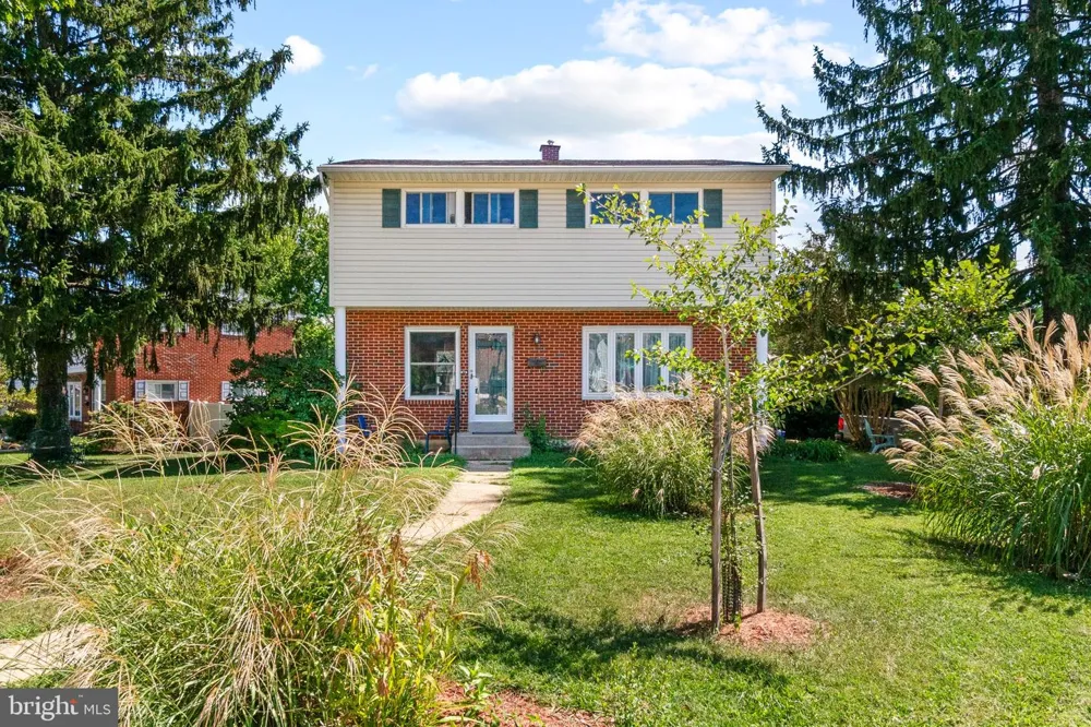 21 HADDINGTON ROAD Lutherville Timonium, MD 21093