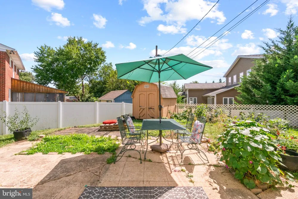 21 HADDINGTON ROAD Lutherville Timonium, MD 21093