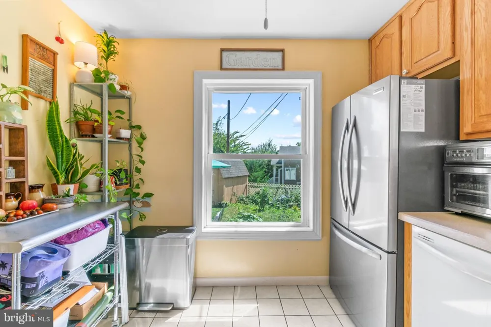 21 HADDINGTON ROAD Lutherville Timonium, MD 21093