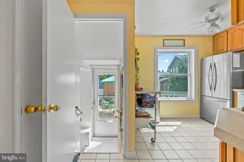 21 HADDINGTON ROAD Lutherville Timonium, MD 21093