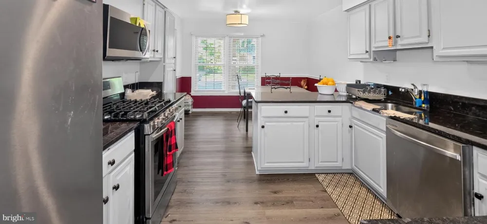 9205 GATEWATER Potomac, MD 20854