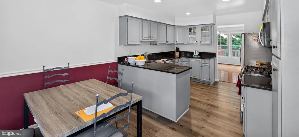 9205 GATEWATER Potomac, MD 20854