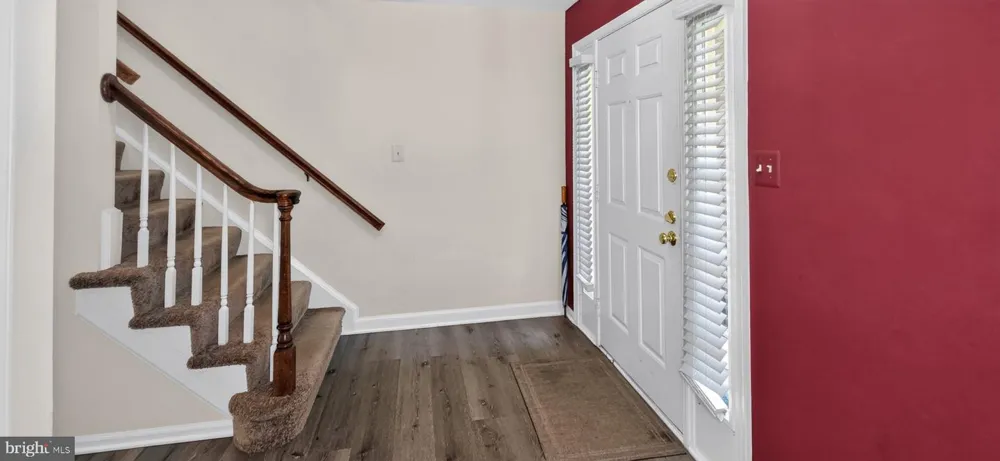 9205 GATEWATER Potomac, MD 20854