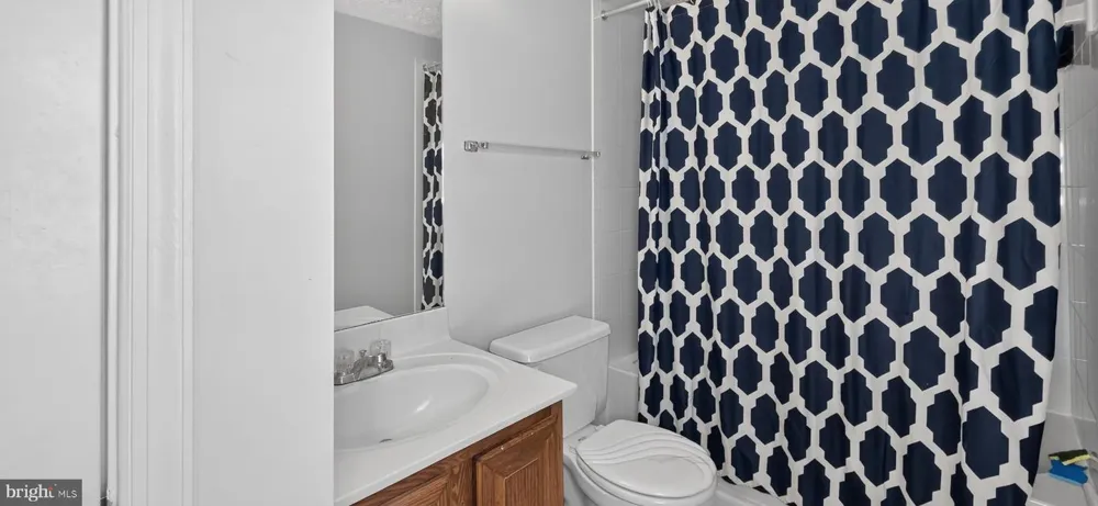 9205 GATEWATER Potomac, MD 20854