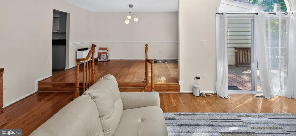 9205 GATEWATER Potomac, MD 20854
