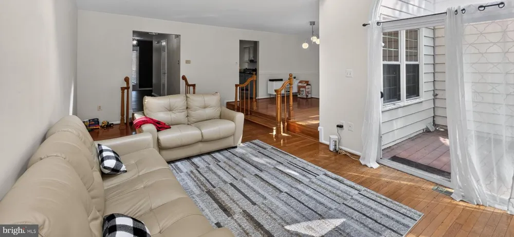 9205 GATEWATER Potomac, MD 20854