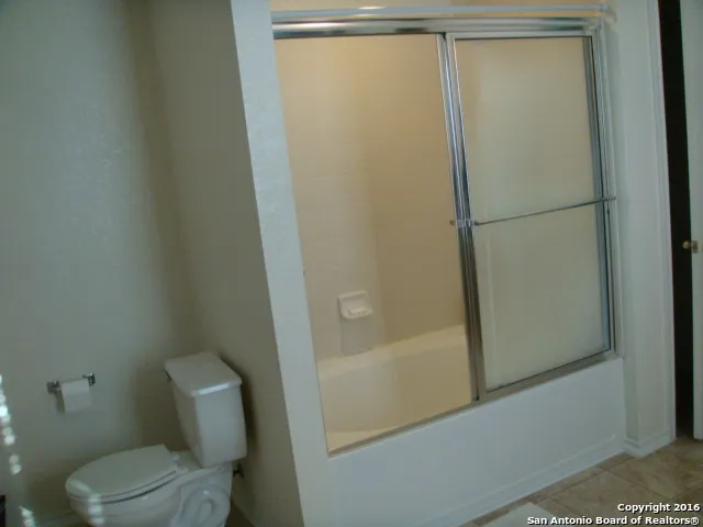 272 HINGE CHASE Cibolo, TX 78108