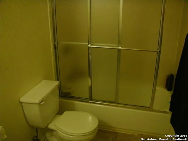 272 HINGE CHASE Cibolo, TX 78108
