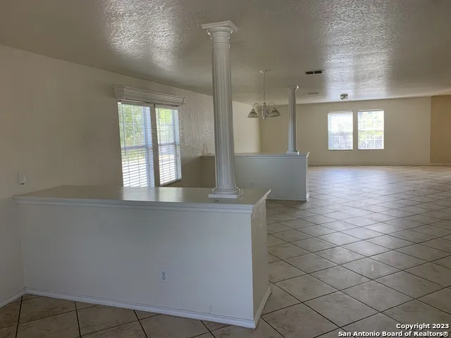 272 HINGE CHASE Cibolo, TX 78108