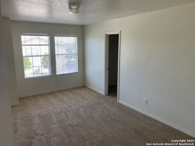 272 HINGE CHASE Cibolo, TX 78108