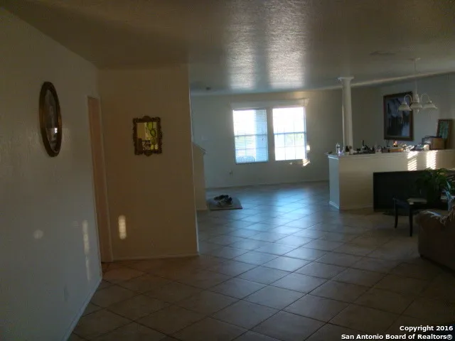 272 HINGE CHASE Cibolo, TX 78108