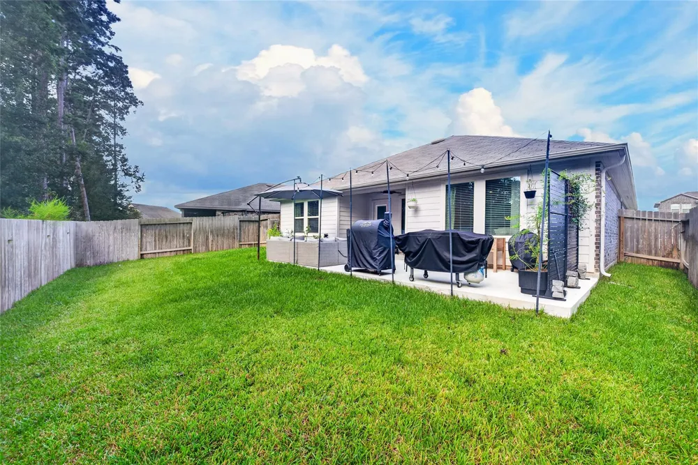 12008 New River Court Conroe, TX 77384