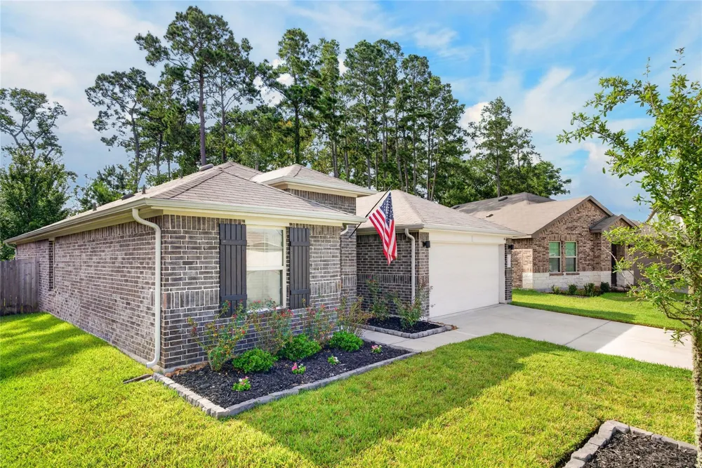 12008 New River Court Conroe, TX 77384