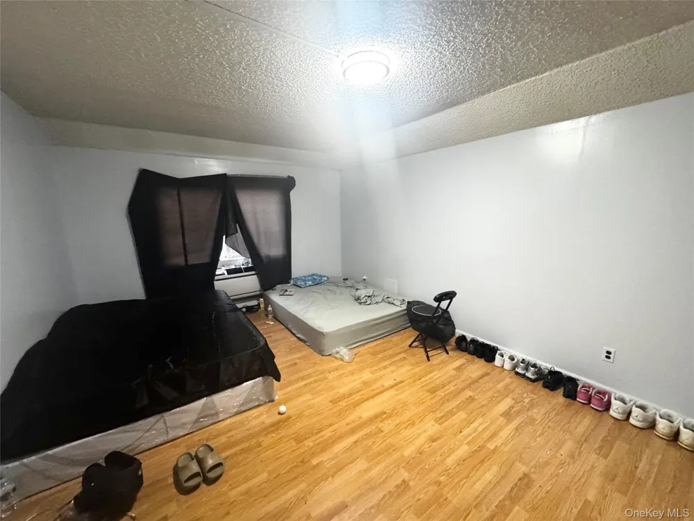 35-57 86th Street Jackson Heights, NY 11372