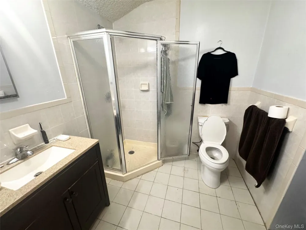 35-57 86th Street Jackson Heights, NY 11372