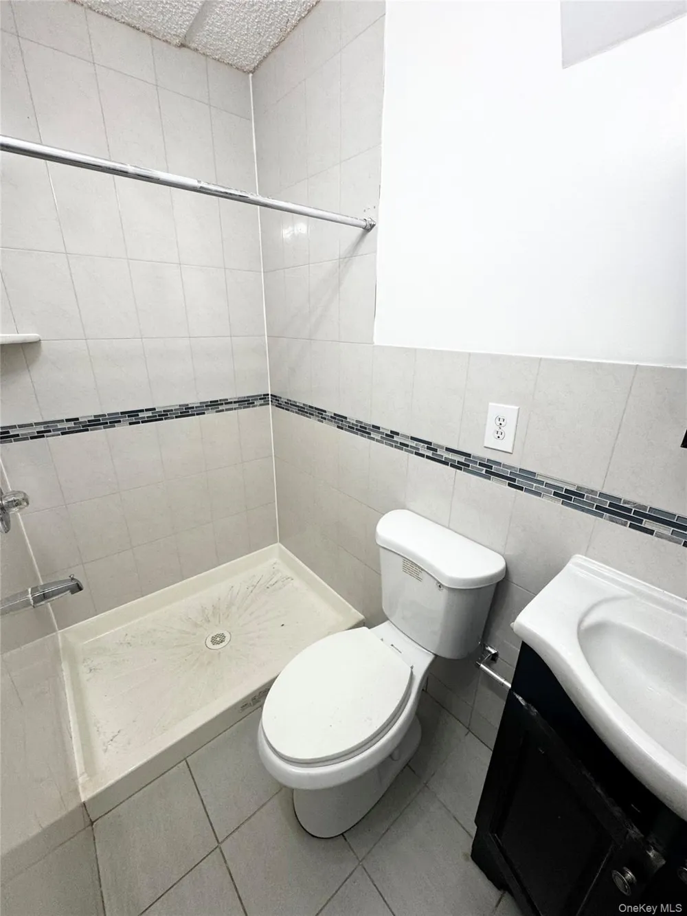 35-57 86th Street Jackson Heights, NY 11372