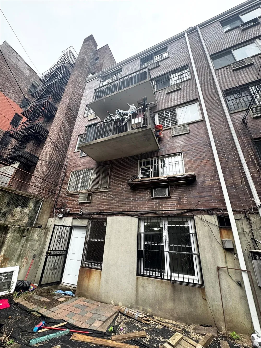 35-57 86th Street Jackson Heights, NY 11372