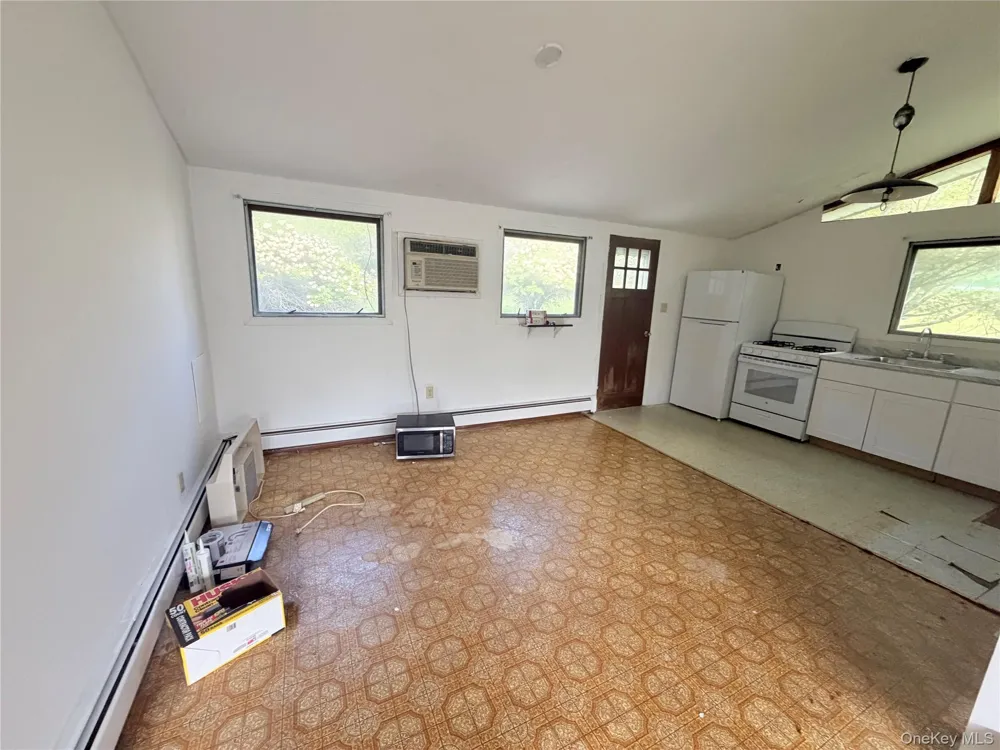 25 Miles Fallsburg, NY 12733