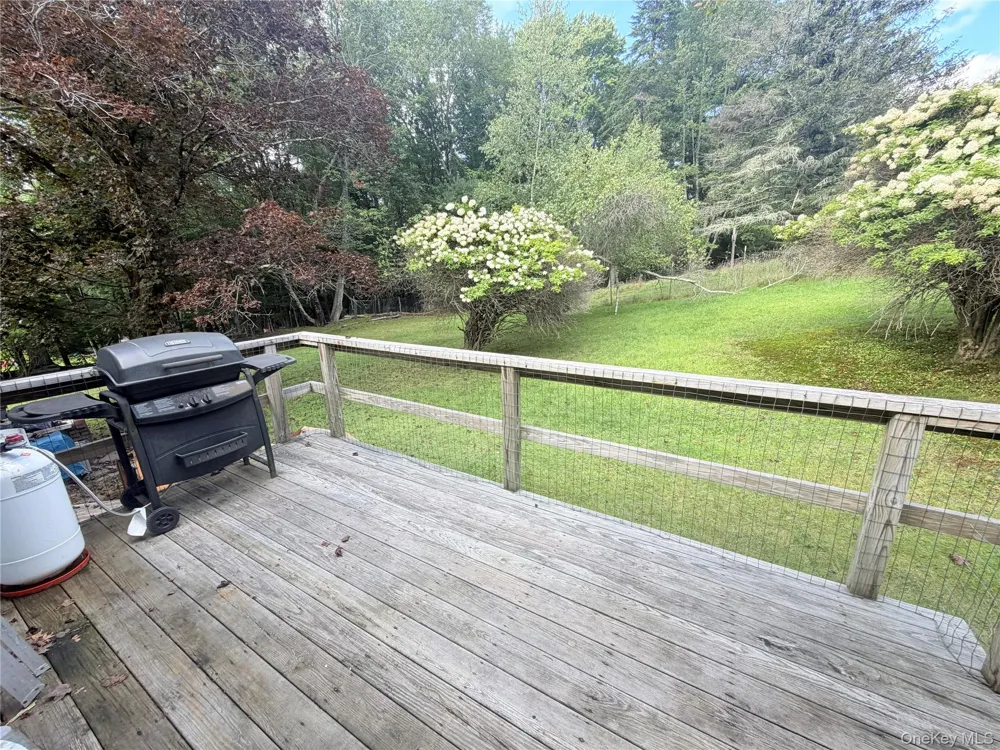 25 Miles Fallsburg, NY 12733