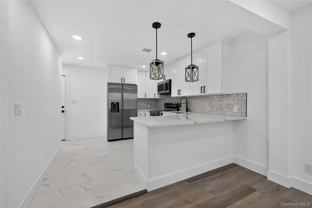 10 harrison Drive Shirley, NY 11967