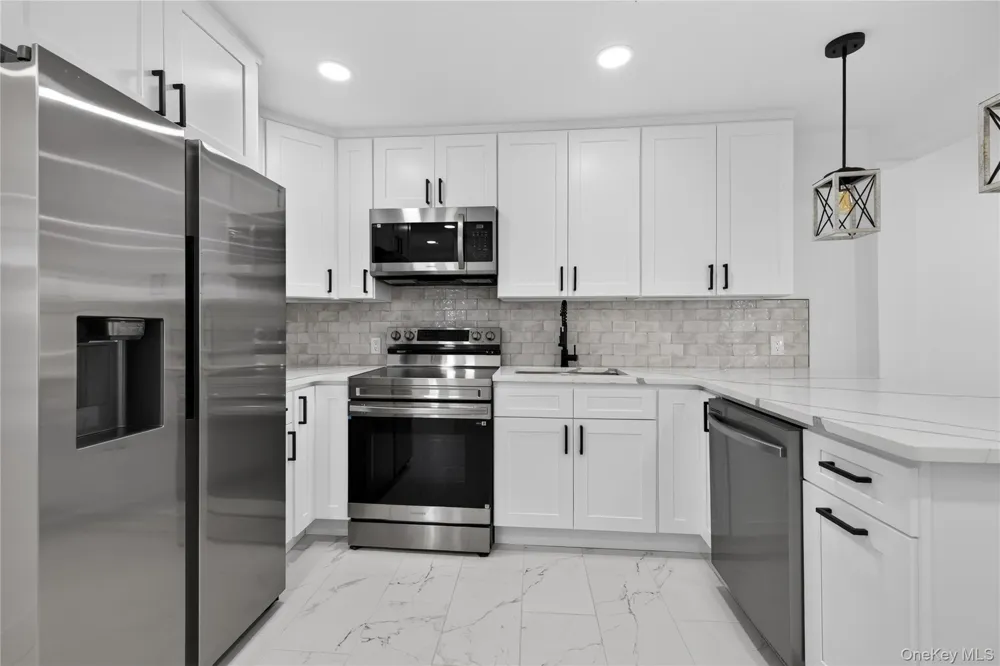 10 harrison Drive Shirley, NY 11967