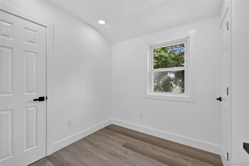 10 harrison Drive Shirley, NY 11967