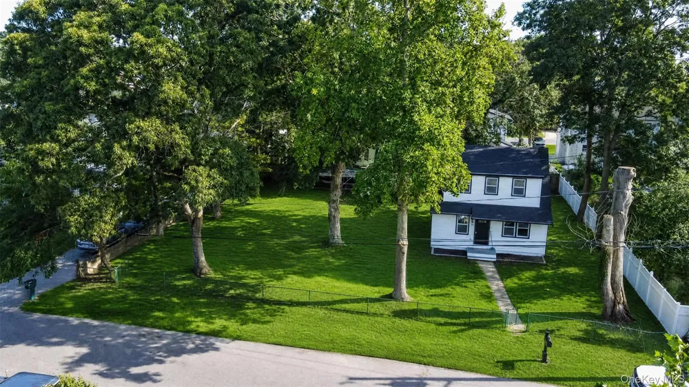 10 harrison Drive Shirley, NY 11967
