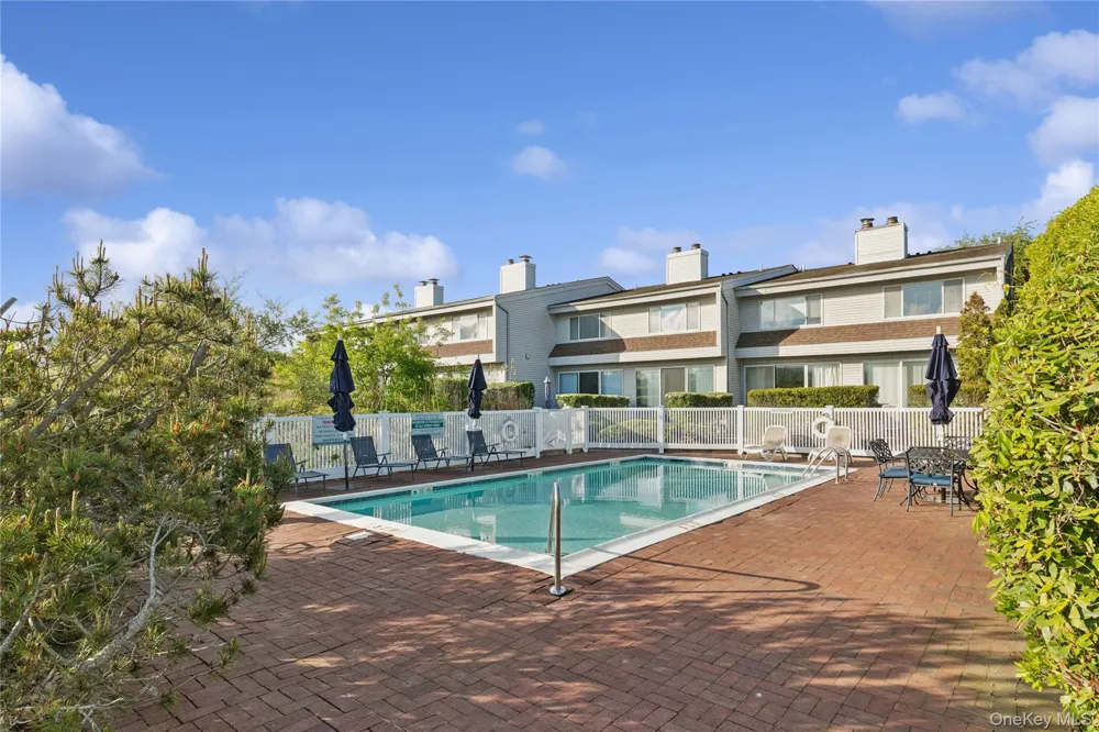 23 Library Avenue #3 Westhampton Beach, NY 11978