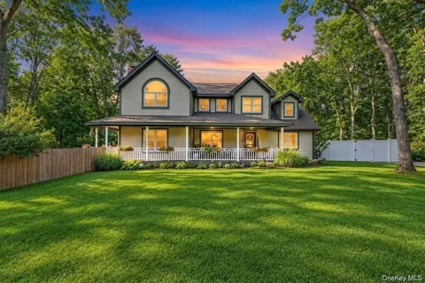 15 Hillcrest Avenue
