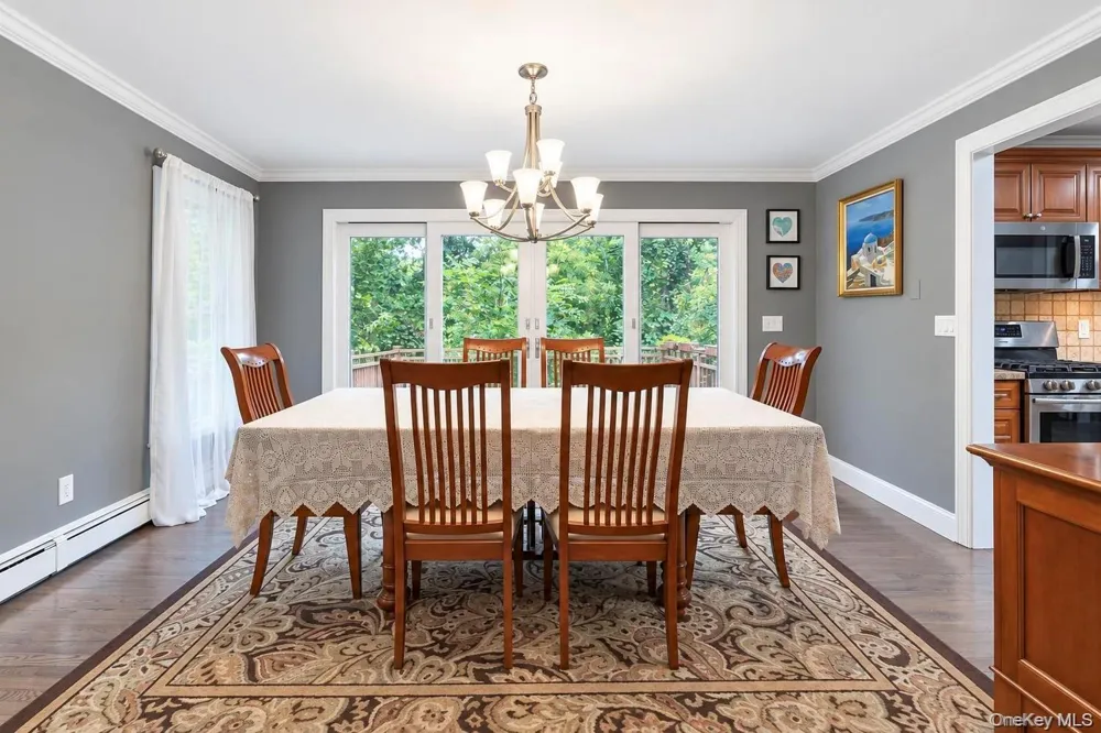 15 Hillcrest Avenue Port Jefferson, NY 11777