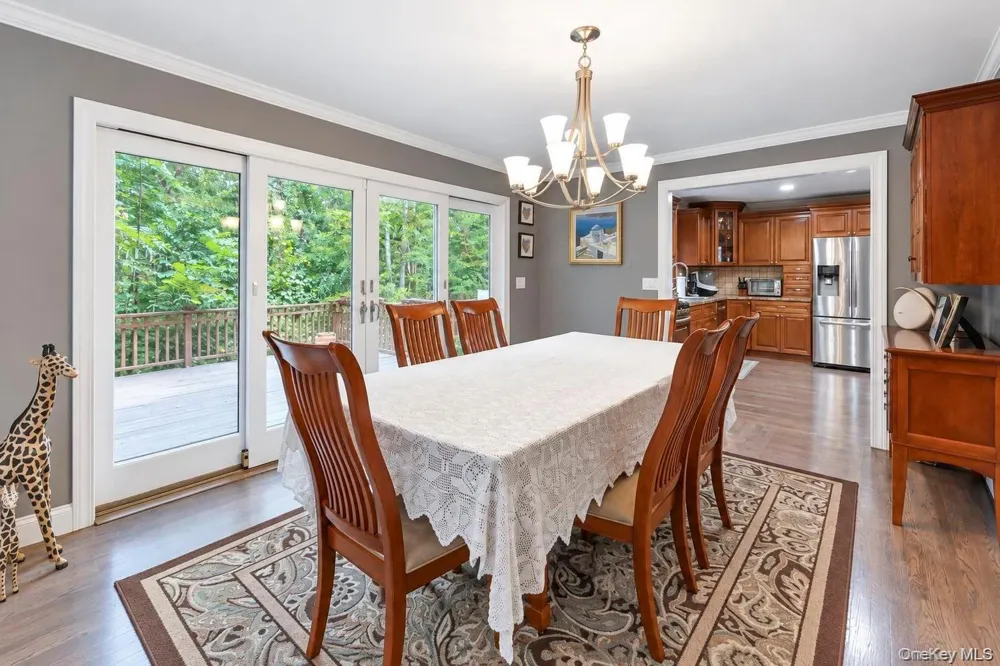 15 Hillcrest Avenue Port Jefferson, NY 11777