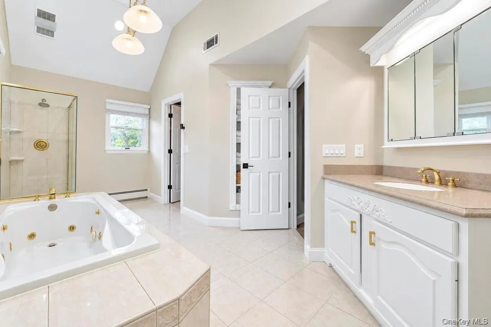 15 Hillcrest Avenue Port Jefferson, NY 11777