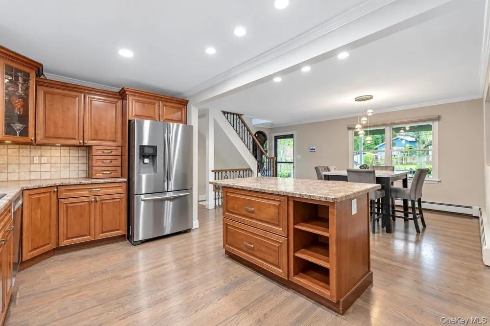 15 Hillcrest Avenue Port Jefferson, NY 11777