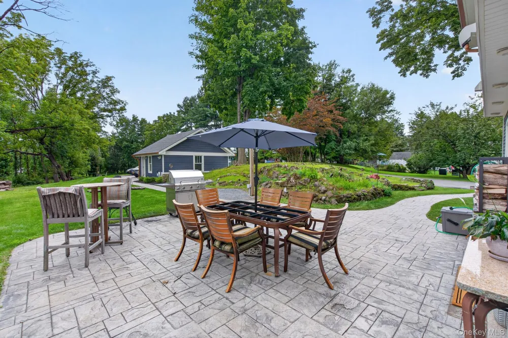 42 Colonial Avenue Warwick, NY 10990