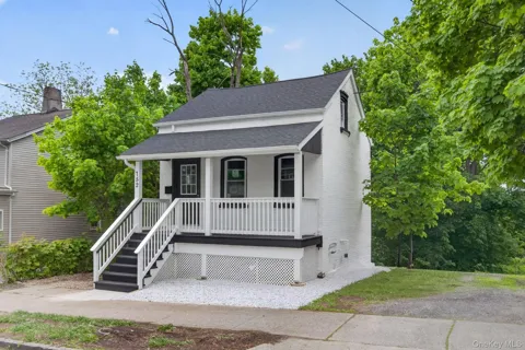152 Clinton Street