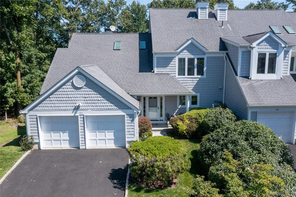 24 Oakcrest Lane Hastings-on-Hudson, NY 10706