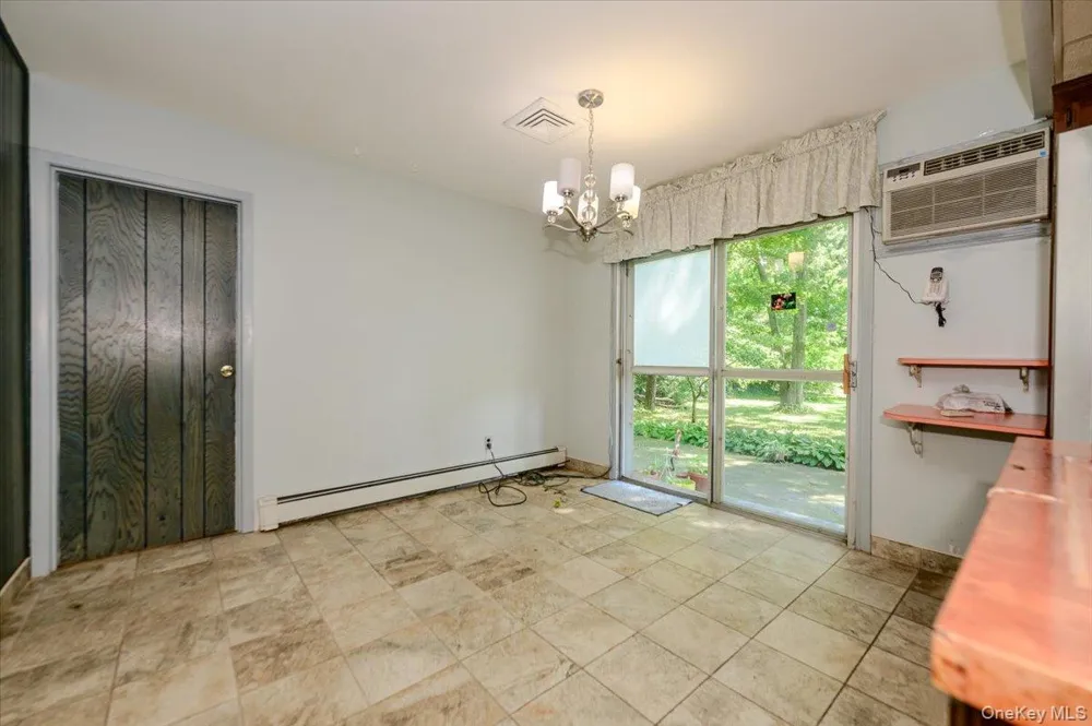 44 E Half Hollow Road Dix Hills, NY 11746