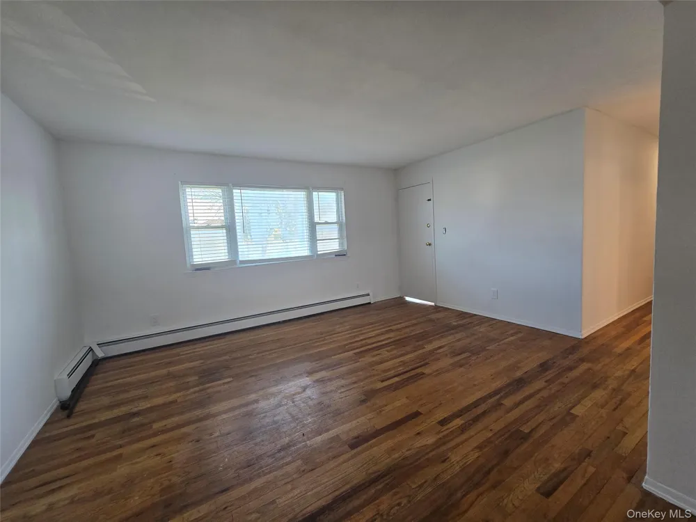 29 Lambert Avenue #1st Floor Farmingdale, NY 11735